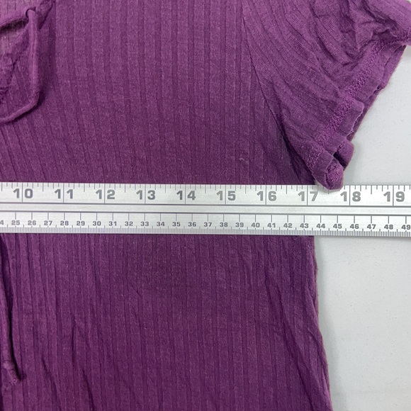 0886 womens top - Picture 4 of 6